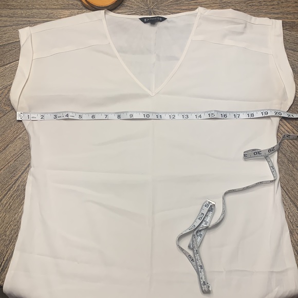 Express Cap Sleeve Shirt - Picture 4 of 4